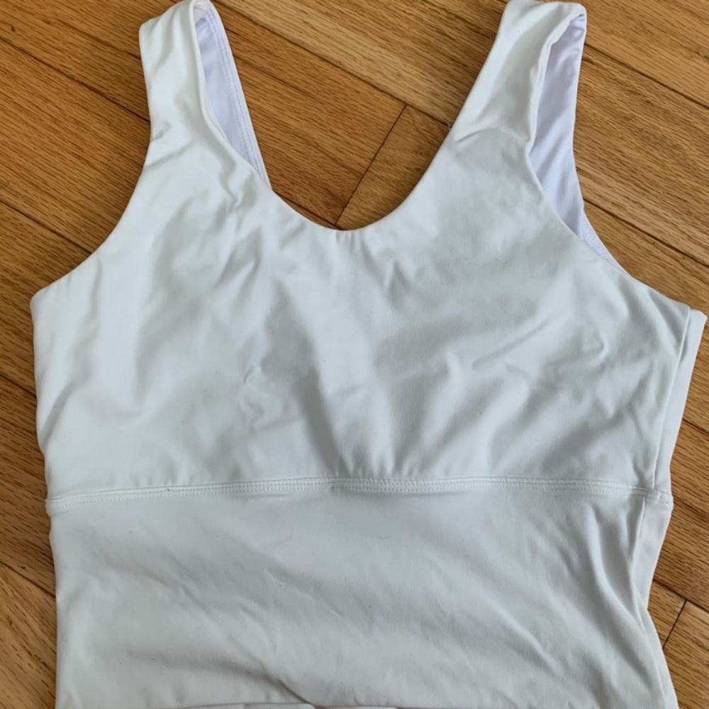 NVGTN - White sport crop bra